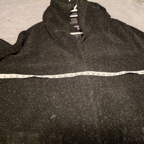 Hooded Fleece Textured Coat - Picture 10 of 11